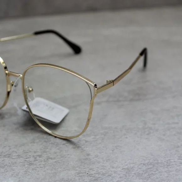 Clear lens thin frame glasses - Picture 2 of 11